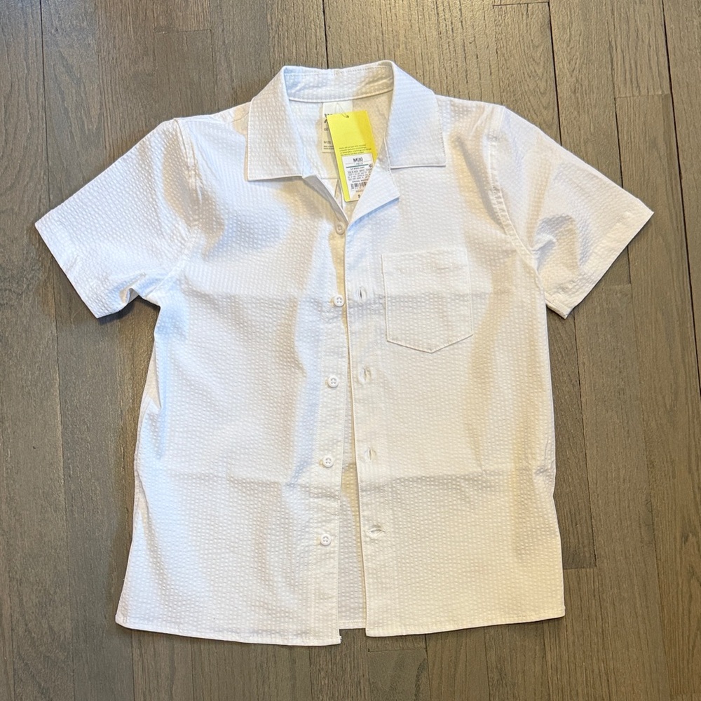Boys’ seersucker shirt size medium